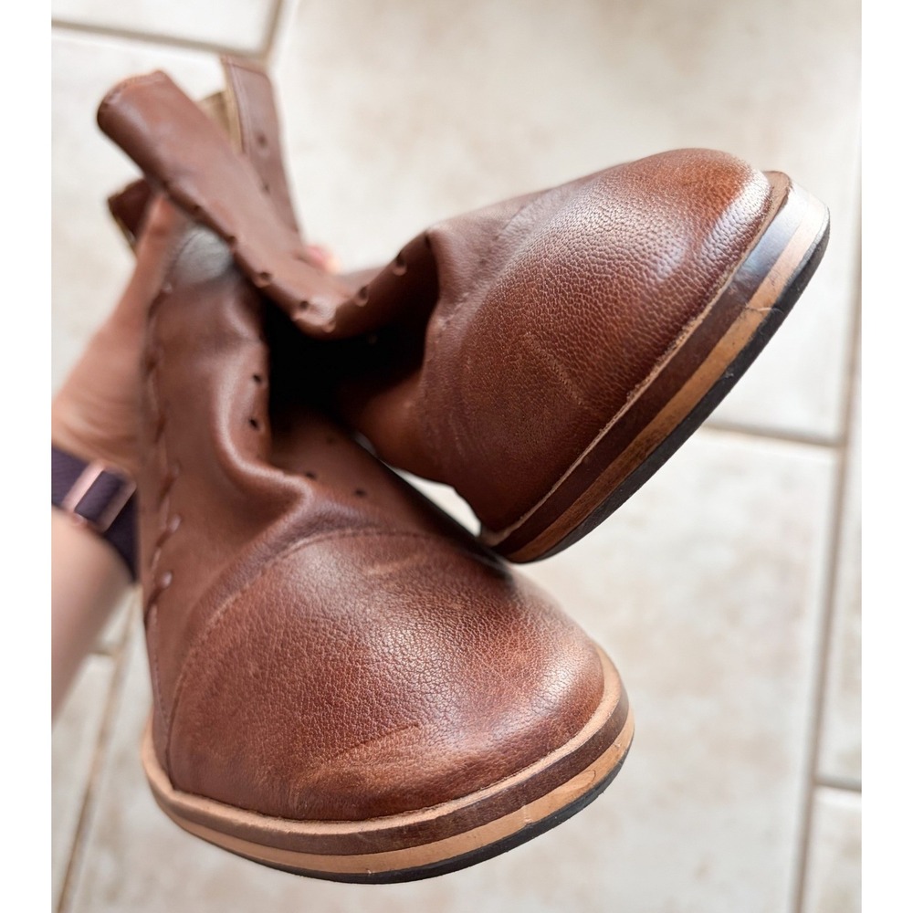 Brown Leather Perforated Ankle Boots Back‎ Zip Stacked Heel Size 11 - Picture 4 of 7